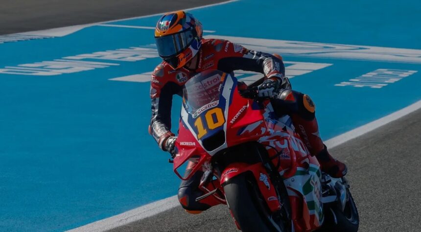 Marini Renueva con Honda: Piloto Italiano Seguirá en MotoGP Hasta 2026