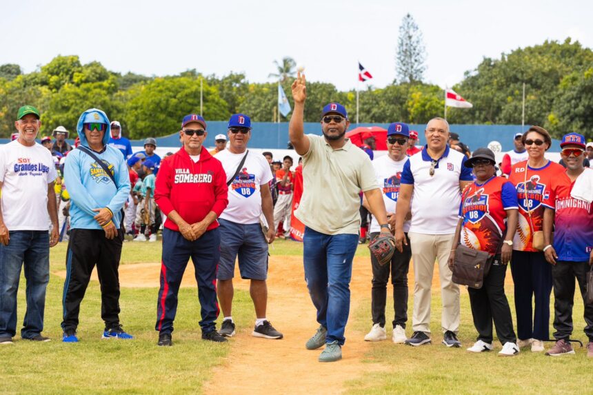 Fedom Inaugura Nacional U8 Dedicado a Edwin Encarnación: Béisbol Infantil