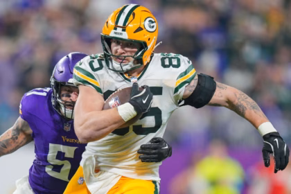 Kraft de Packers: Alivio tras susto por lesión; ¿Jugará vs Browns?