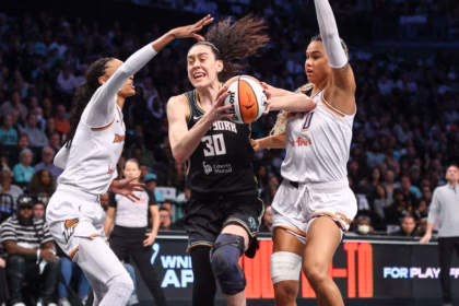 Liberty Humillados por Mercury: Derrota Histórica en Playoffs WNBA