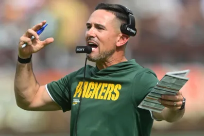 LaFleur Furioso: Packers Deben Enfocarse en el Presente, No en el Invicto