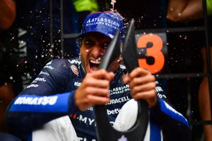 Sainz: Podio en Bakú con Williams, "mejor que el primero"