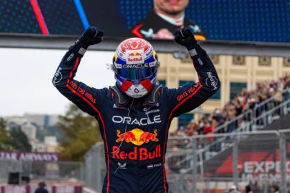 Verstappen Acecha: ¿McLaren Tiembla? El Holandés en la Lucha por el Campeonato F1