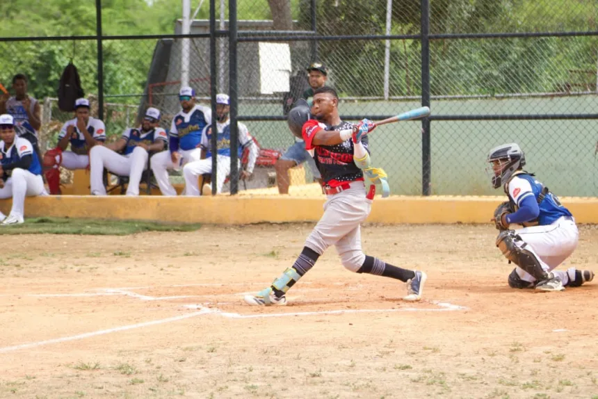 Atléticos de Puerto Plata cerca de la final en Liga de Verano