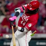 De La Cruz Conecta HR 21, Pero Rojos Pierden Ante Piratas y Comodín Peligra