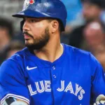 Jays Activan a Santander y Designan a Manoah: Movimientos Clave