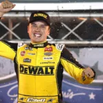 Bell lidera barrida de Gibbs en playoffs NASCAR: ¡Triunfo épico!