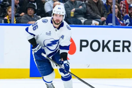 Top 10 Jugadores NHL para tu Draft Fantasy 2025-26: ¡No te los pierdas!