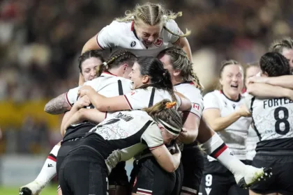 Canadá humilla a Nueva Zelanda y va a la final del Mundial de Rugby Femenino