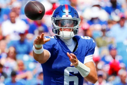 Giants cambian a Wilson por Dart: Novato titular vs. Chargers