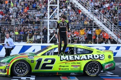 Blaney y Penske Dominan Playoff de la NASCAR Cup: ¡Victoria Contundente!