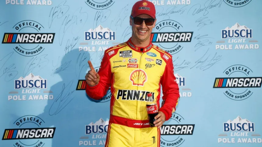 Logano en la Pole: Ford Domina Clasificación en New Hampshire