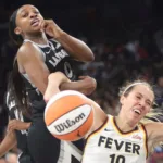 Aces igualan serie con victoria contundente ante Fever: ¡Choque brutal!
