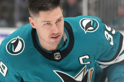 Sharks Corrigen Error en Banner: Celebran Título NHL Inexistente