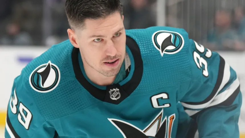 Sharks Corrigen Error en Banner: Celebran Título NHL Inexistente