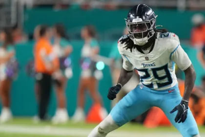 Jets refuerzan defensa con Brownlee; Eagles y Saints también mueven fichas