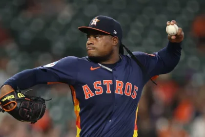 Framber Valdez Resucita a Astros: Victoria Clave en la Lucha por el Comodín