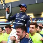Sainz: Podio en Bakú Rescata Temporada en Williams y Acalla Críticas