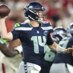 Darnold brilla: Seahawks vencen a Cardinals con pase crucial y lideran la NFC