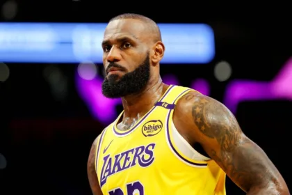 LeBron James: Futuro en Lakers en el aire, Redick Asegurado