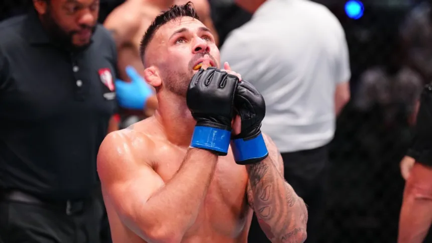 Sosa firma con UFC tras la muerte de su padre: ¡Inspiración pura!