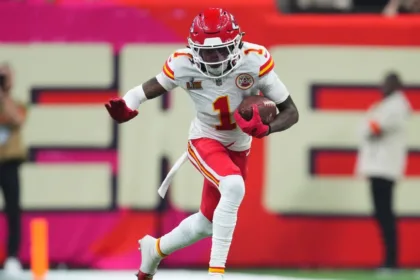 Worthy, Receptor Estrella de los Chiefs, Listo para Enfrentar a Ravens