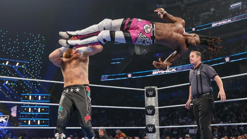 SmackDown: Je'Von Evans Brilla, Stratton vs. Vaquer por el Campeonato en Crown Jewel