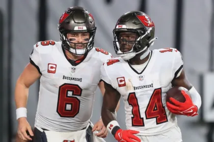 Bucs vs Eagles: Mayfield y Godwin Listos, Refuerzos Clave en Tampa Bay