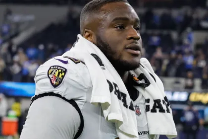 Ravens: Madubuike a la reserva por lesión; Defensa en crisis NFL