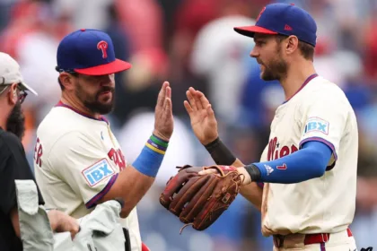 Turner y Schwarber brillan: Phillies dominan con bateo y jonrones NL