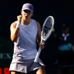 Swiatek Alcanza 400 Victorias y Avanza en el China Open: ¡Dominio Total!