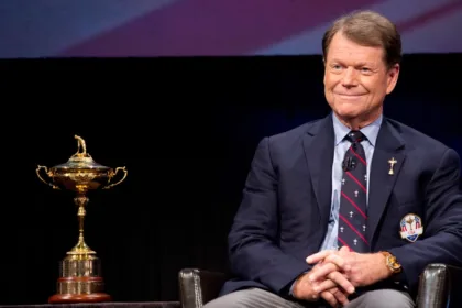 Watson pide perdón a Europa por comportamiento de fans en la Ryder Cup