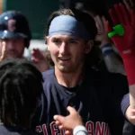 DeLauter, novato de Guardians, en roster para serie vs. Tigers