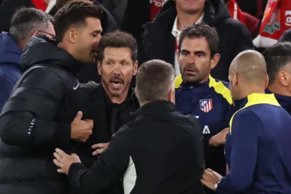 Simeone, suspendido por UEFA: Bronca con fans del Liverpool en Anfield