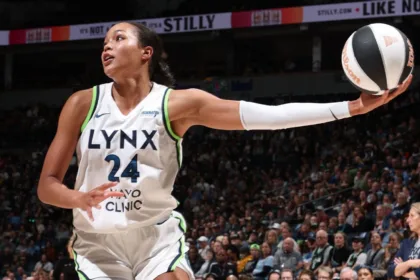 Collier ataca a Engelbert: Falla liderazgo en la WNBA, exige cambios