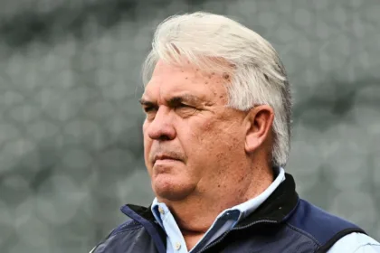 Rockies Despiden a GM Schmidt Tras Desastrosa Temporada de 119 Derrotas