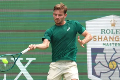 Goffin Remonta y Avanza en Shanghai Masters: Djokovic y Sinner Esperan