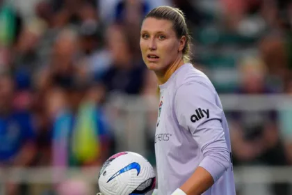 Casey Murphy, portera de la USWNT, ficha por el Boston Legacy FC de la NWSL