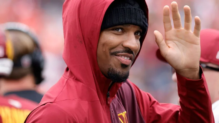 Jayden Daniels regresa: Commanders con QB titular vs Chargers
