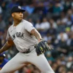 Luis Gil Abre Juego 1 Yankees vs Azulejos en Serie Divisional