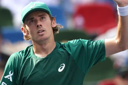 De Minaur Avanza en Shanghái; Nishioka Sorprende a Rublev