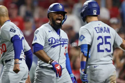 Hernández Batea HR Clave y Dodgers Vencen a Phillies en Juego 1