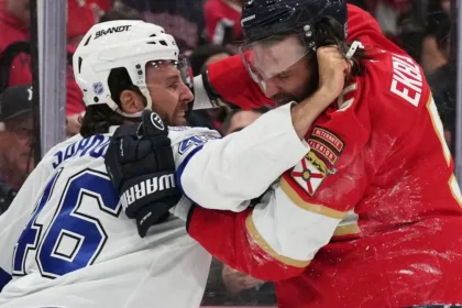 Panthers vs Lightning: ¡Pretemporada salvaje! 312 minutos en penalizaciones