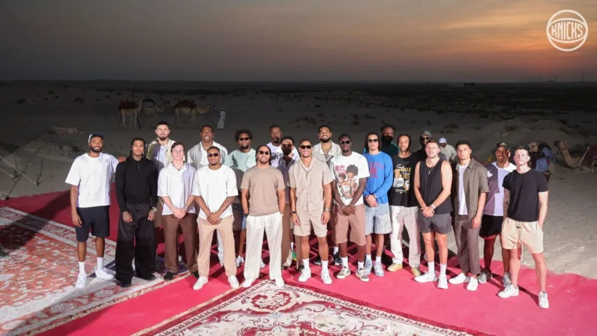 Knicks y 76ers en Abu Dhabi: Camellos, Golf y Más en Pretemporada NBA