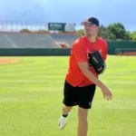 Toros del Este: Aaron Brooks Refuerza Rotación Abridora con Experiencia MLB