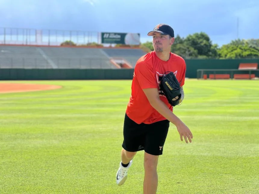 Toros del Este: Aaron Brooks Refuerza Rotación Abridora con Experiencia MLB