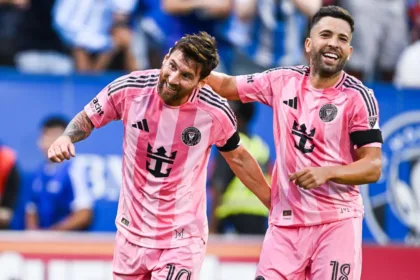 Messi, Neymar y Suárez rinden tributo a Jordi Alba tras su retiro
