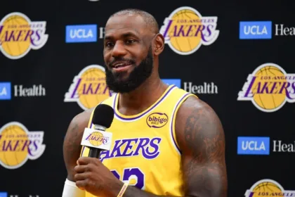 LeBron James Anuncia "Decisión": Nuevo Contrato con Hennessy