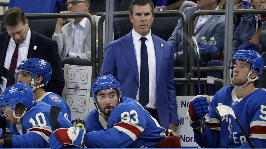 Sullivan debut con Rangers amargado por Penguins: Crosby y Malkin triunfan.
