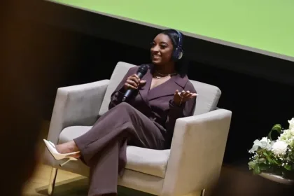 Simone Biles: El Estigma de la Salud Mental en el Deporte